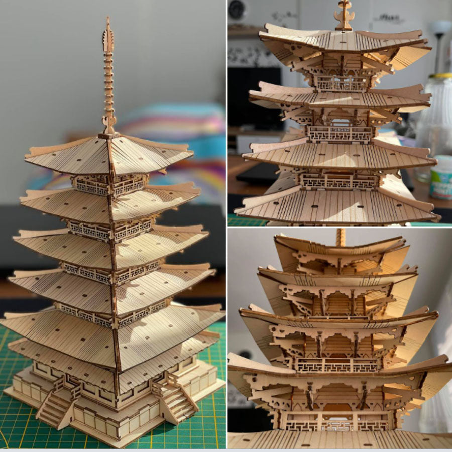 
Vistas del montaje y detalles de las cubiertas de la pagoda · Rolife